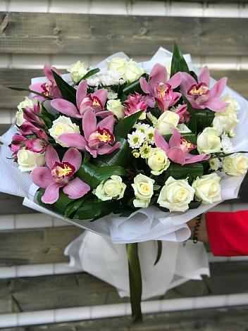 Букет цветов из: Розы и Хризантемы в Кильмези