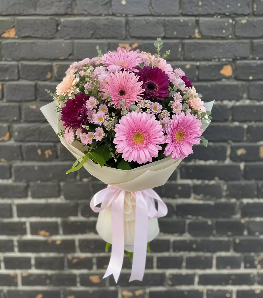 Букет цветов из: Герберы и Хризантемы в Кильмези