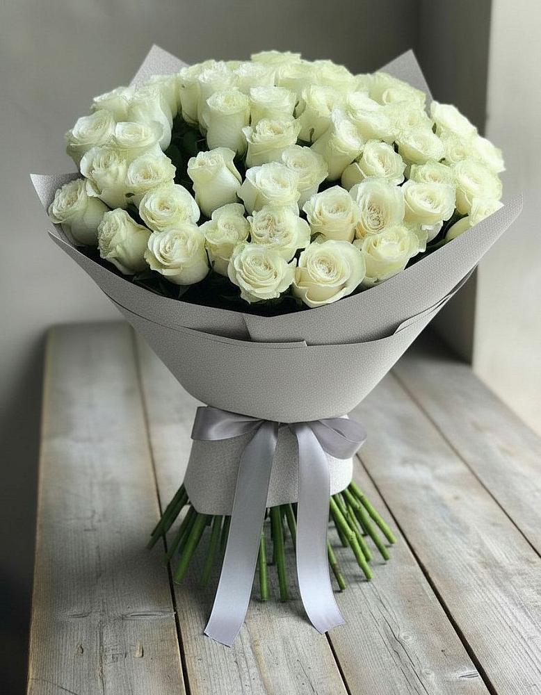 Букет 35 Белых роз в Кильмези