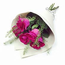 Букет цветов из:  Розы в Кильмези