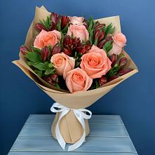 Букет цветов из:  Розы и Альстромерии в Кильмези