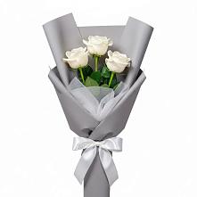 Букет 3 белые розы в Кильмези