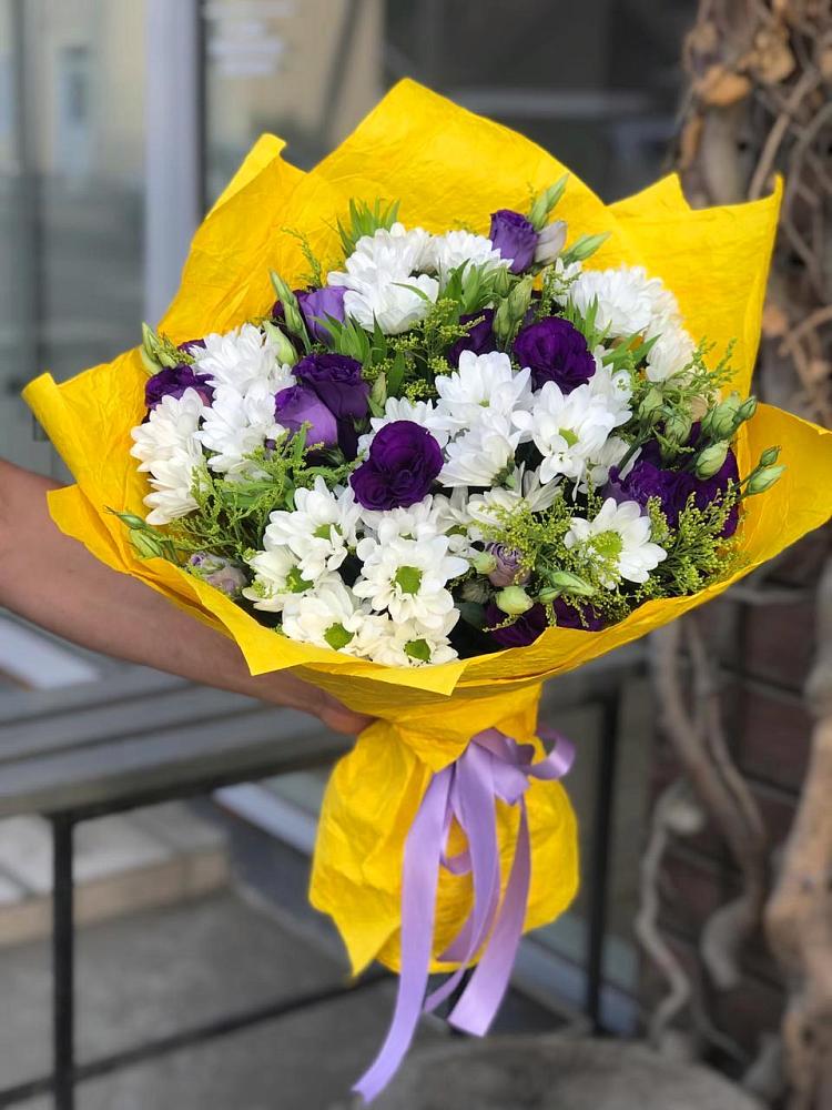 Букет цветов из: Ирисы, Хризантемы и Ромашки в Кильмези