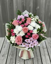 Букет цветов из:  Альстромерии, Гвоздики, Розы и Хризантемы в Кильмези