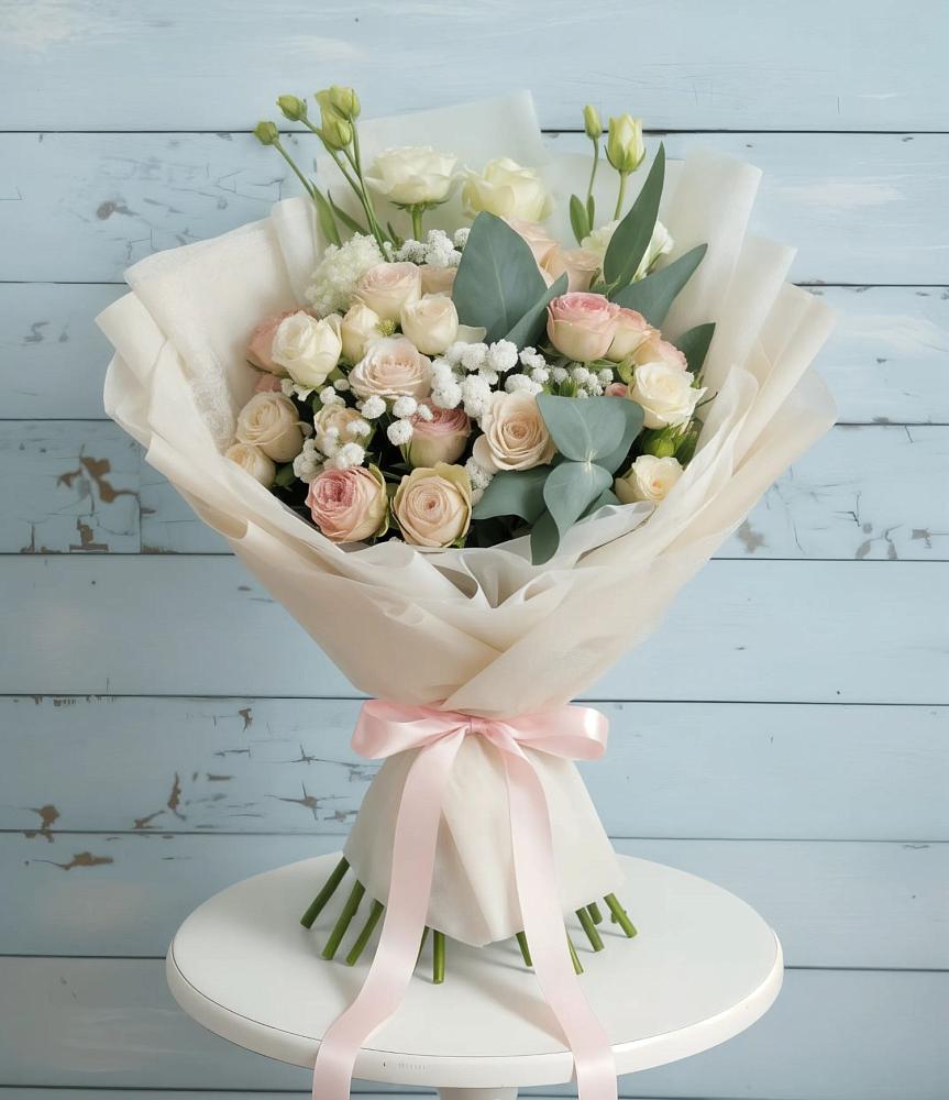 Букет цветов из: Розы и Лизиантусы в Кильмези