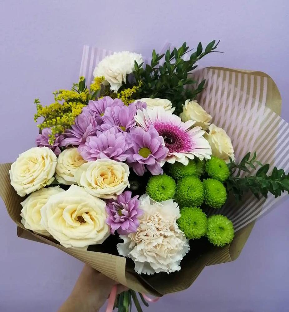 Букет цветов из: Хризантемы, Розы, Гвоздики и Герберы в Кильмези