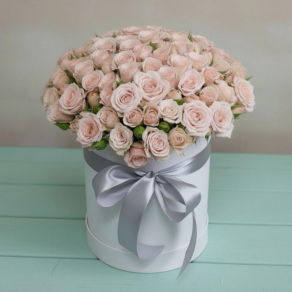 Цветочная композиция из Розы в шляпной коробке в Кильмези